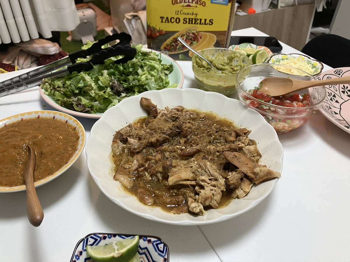 milez777's tweet photo. タコス🌮
ちなみに外で食べた方が絶ッ対に安いであろうくらい金かかってるが気にしてはいけない https://t.co/EqyfyAPKf6