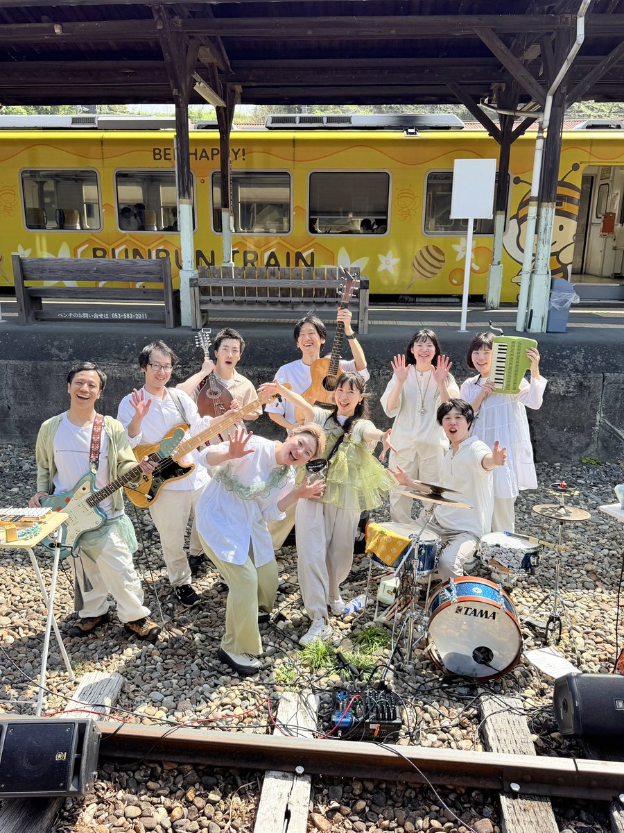 Ribet towns tweet media