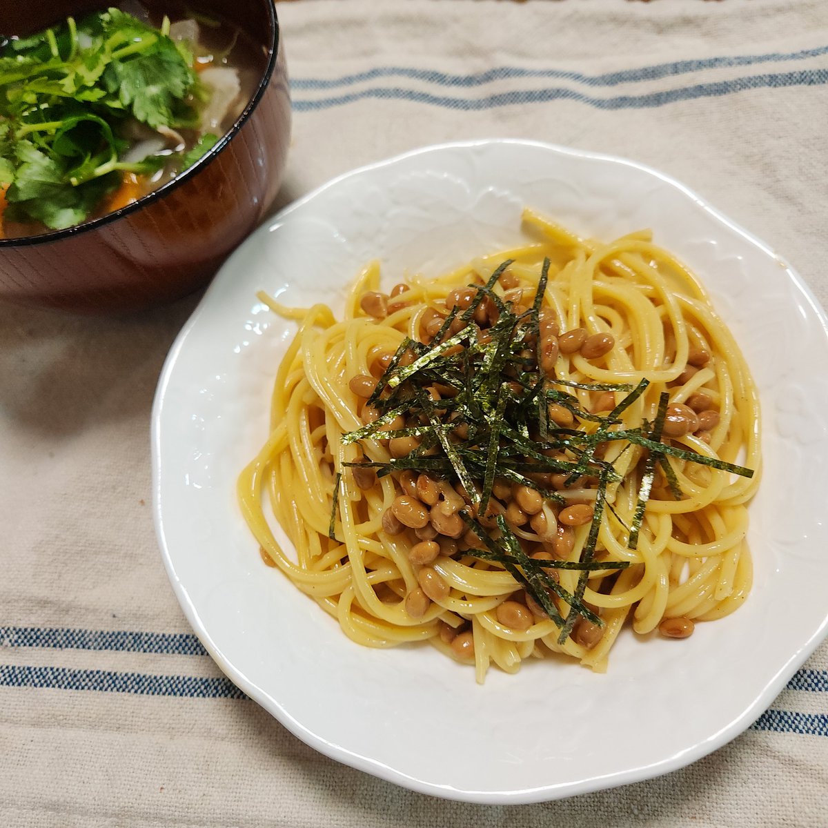 ふりる tweet media