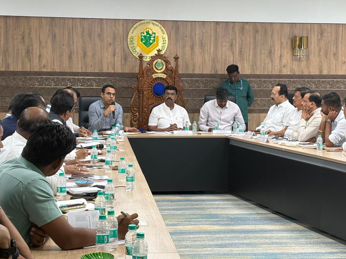 मुकेश त्रिपाठी- Mukesh Tripathi/✍️ tweet media