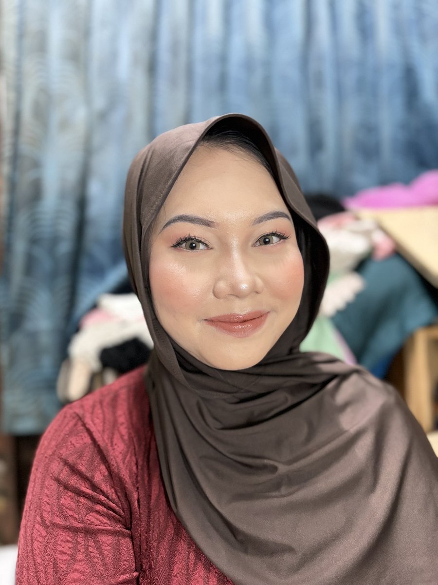 pawpuff | Jasa makeup konser | engagement | wisuda tweet media