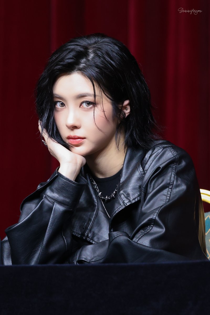 빛난다연💫 tweet media