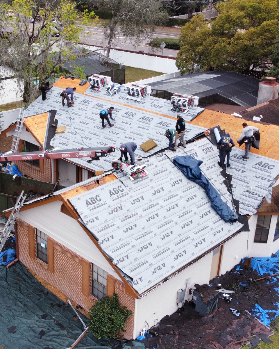 bynumroofing's tweet image. How much will a new roof cost in Orlando in 2026? Get a full pricing breakdown by material and an instant satellite estimate from Bynum Roofing. Read now: bynumroofing.com/post/2026-roof…

#Roofing #Orlando #HomeImprovement