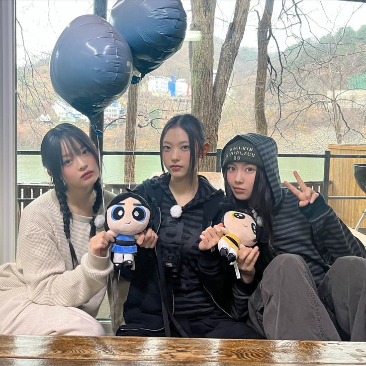 nyssa (ejeh version). tweet media