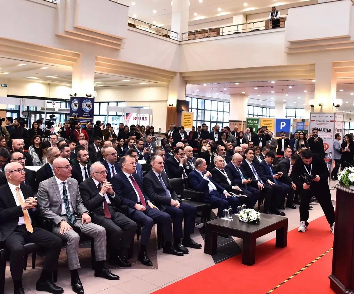 AgubDestek's tweet photo. 8 Nisan 2026 tarihinde düzenlenen Tüyap Maden Türkiye Fuarı’nın açılışı,ETKB Bakan Yardımcısı Sayın Abdullah Tancan’ın katılımıyla gerçekleştirildi. Açılış programında Yönetim Kurulu Başkanımız Sayın Temel Yaz da yer aldı. Açılış sonrasında tedarikçi üyelerimiz ziyaret edildi. https://t.co/zxauN8PC3J