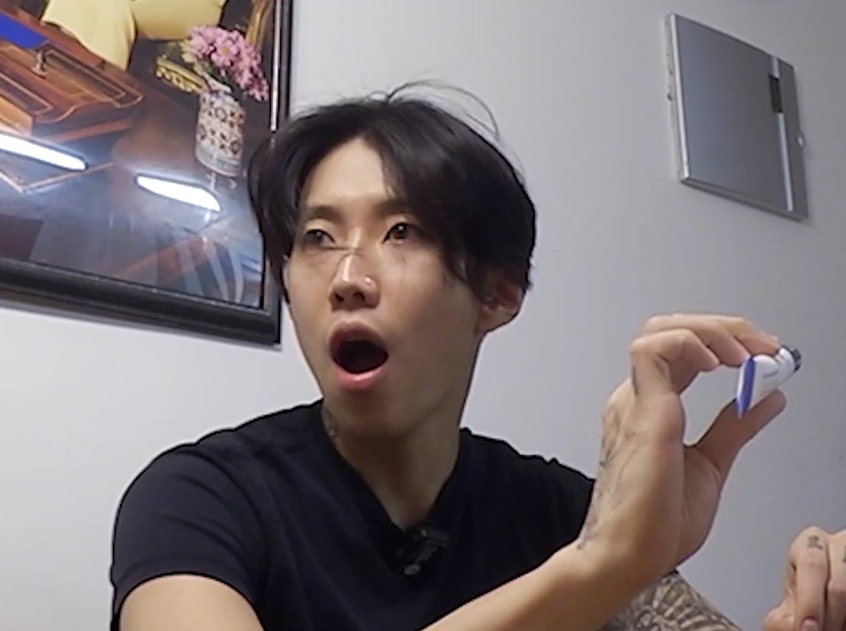 tiyaaa🐰🧄✏️ tweet media