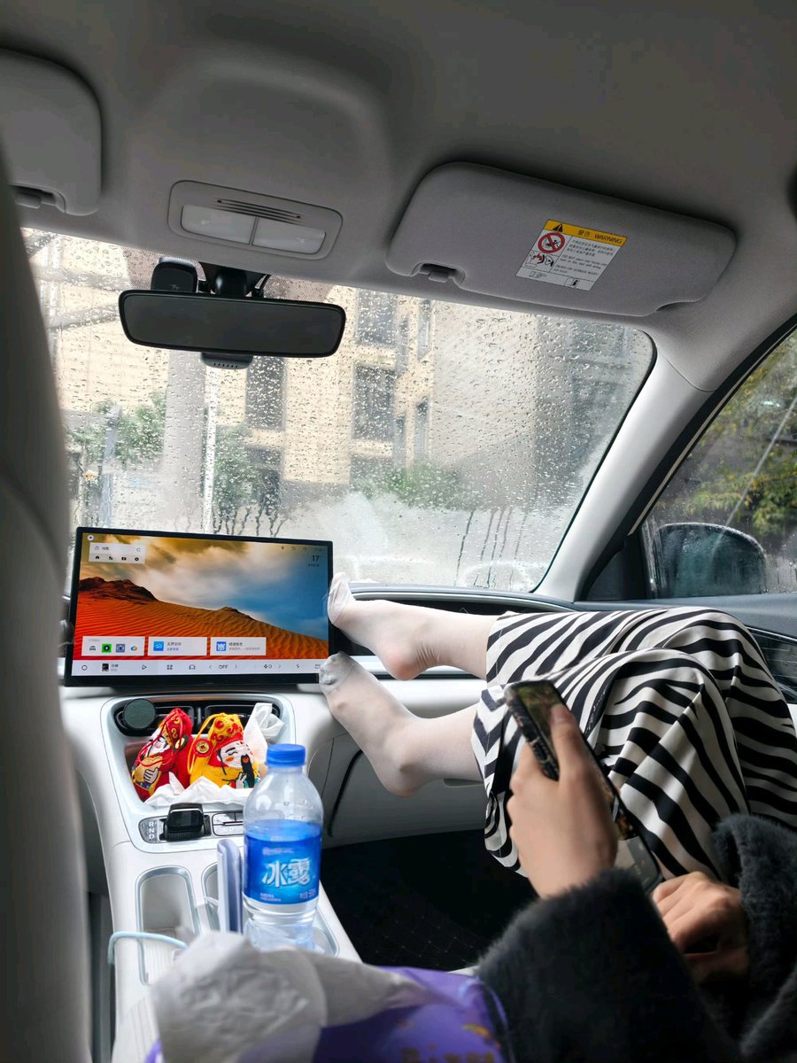 Tina婷兰 tweet media