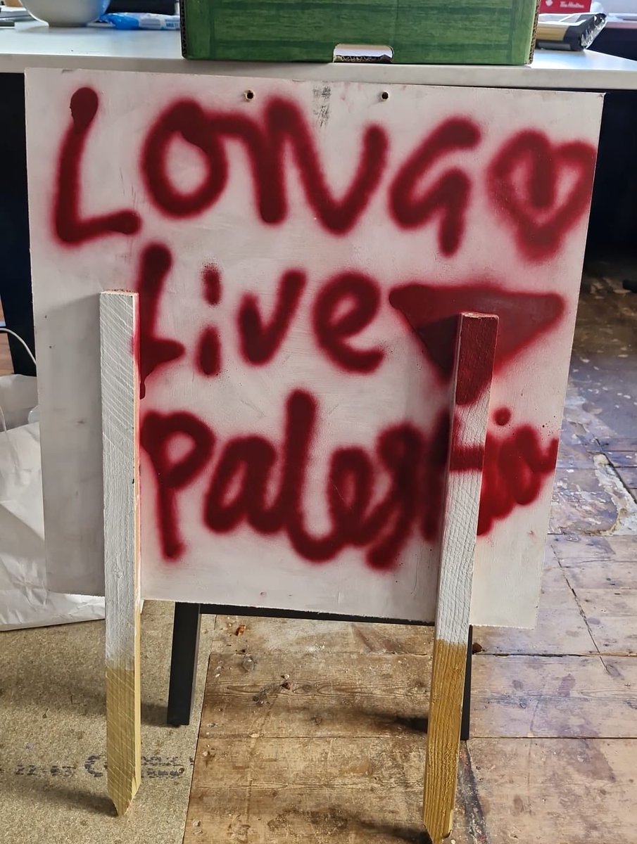 HeidiBachram's tweet photo. A Jewish friend of mine passed this sign near Brighton. It was by the roadside for a week. On the back it said “Long Live Palestine” with the Hamas red triangle. They criticise Israel on the front and support the murderers of Jews on the back. That’s who they are. https://t.co/wl007CgGP3
