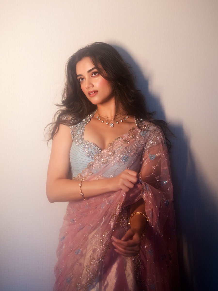 Bhagyasrii Borse tweet media