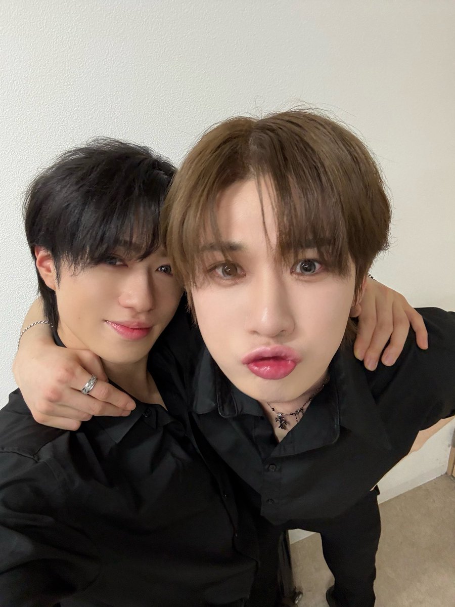 CHASER_ofcl's tweet image. 시훈,, 나 형야

#체이서 #CHASER #チェイサー 
#KEISUKE #SIHUN