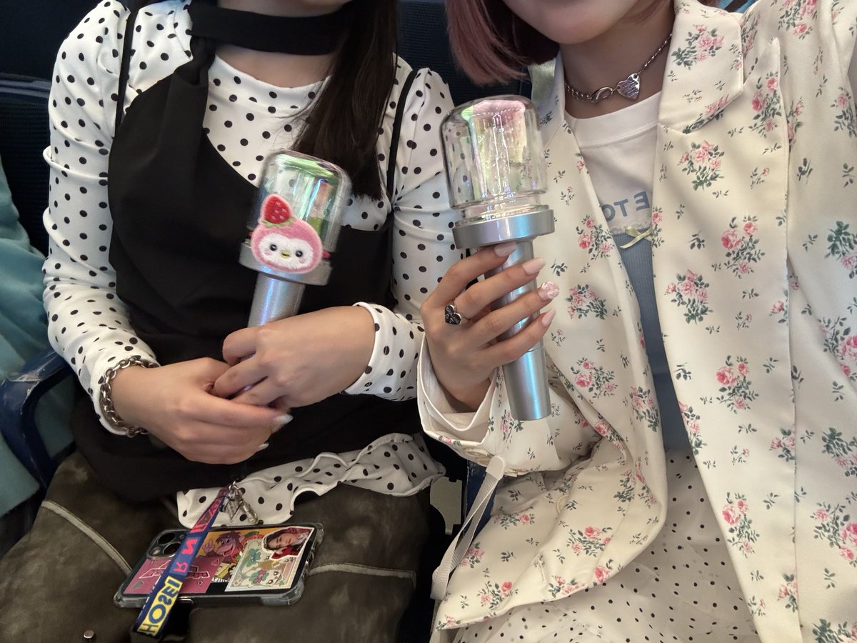 ア tweet media