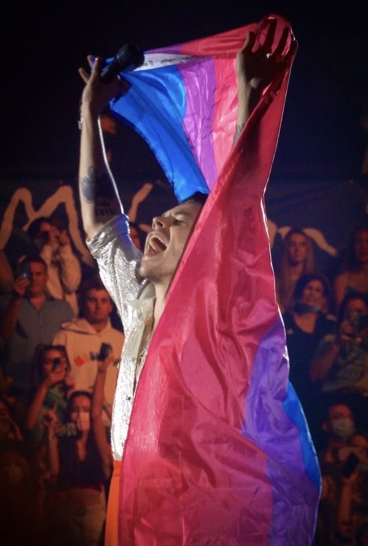 ×͜× Jamie ❯❯❯❯ 💔🪩 tweet media