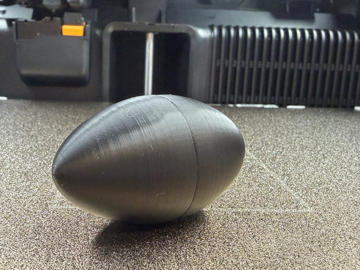 panda_love2156's tweet image. ネジ式球体【第2弾】公開しました！🏀✨

公式さんも応援してくれた自信作🛠️
今回はボコボコ、ミゾ、たまご型など、指先の刺激にこだわった4種を追加。
第1弾と上下を入れ替えて「自分だけの触感」を作れます！

ぜひプリントしてニギニギしてください🙌
#BambuLab #MakerWorld #DesignSparkMechanical