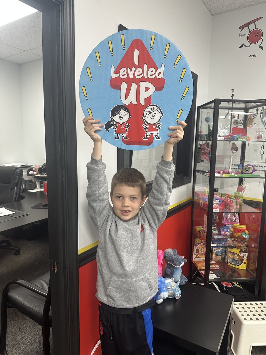 MathnasiumGlenM's tweet image. Math goes beyond the classroom 💡 At Mathnasium of Glen Mills, students build problem-solving skills, strengthen understanding, and gain confidence that supports them in everyday life. mathnasium.com/math-centers/g… #Mathnasium #Math