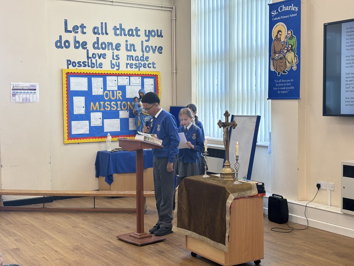 StCharlesMeasha's tweet image. As we begin our summer term, we gathered together for a Celebration of the Word on the theme of Mercy. Mercy reminds us that small acts of understanding can make a big difference - in our school and beyond. #stcharlesfamily #thestcharlesway #schoolvalues