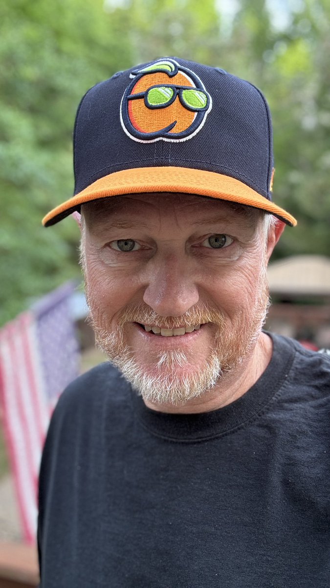 wisedrjr's tweet photo. Today’s “Minor League Monday” hat is the Duraznos de Roma, former COPA identity of the @GoEmperors in honor of #NationalPeachCobblerDay!

Cobbler > Pie or Cake

#HOTDTheMayor 
#365DaysOfHats #Day103 #DHCSportsShow https://t.co/909HOXNPXr