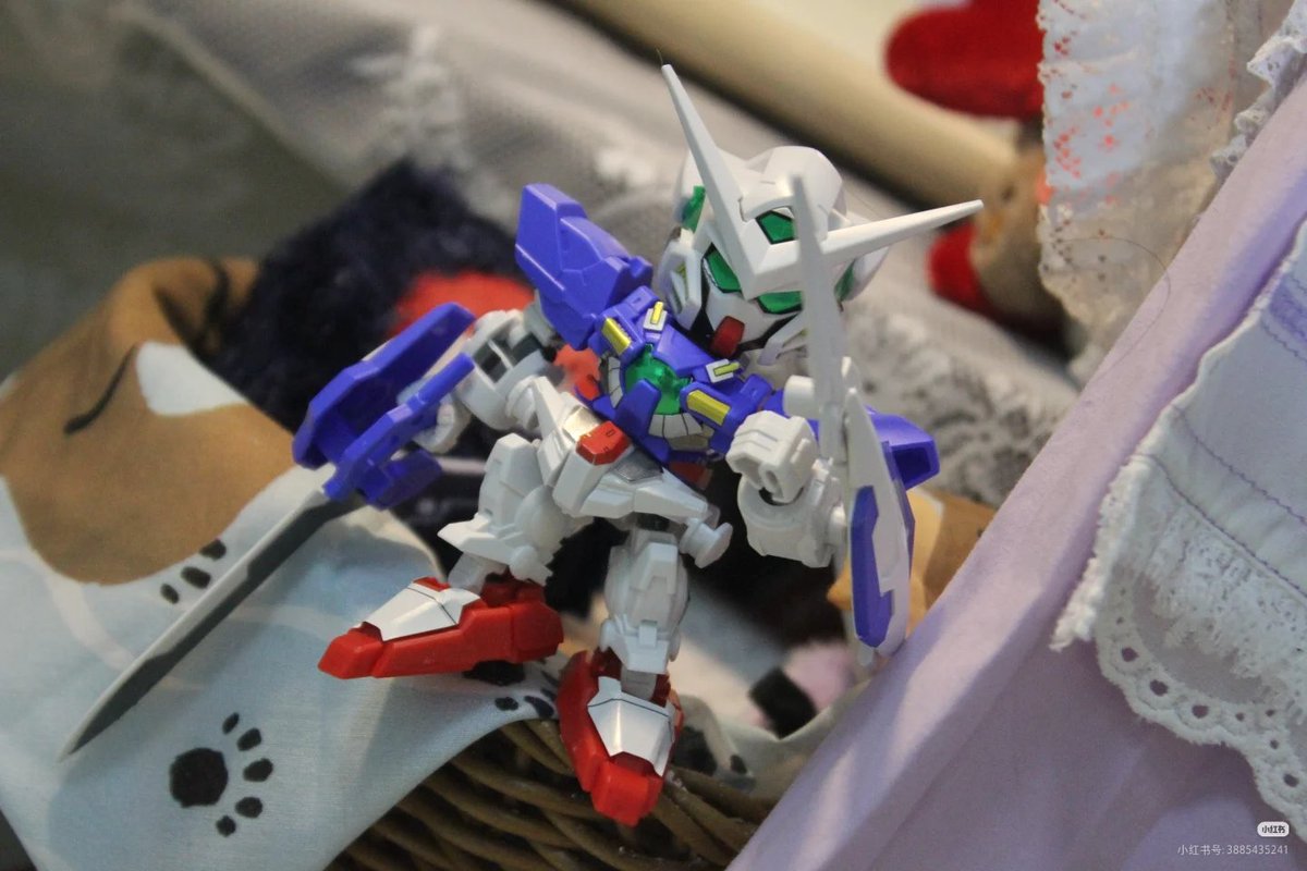 pineapple tweet media