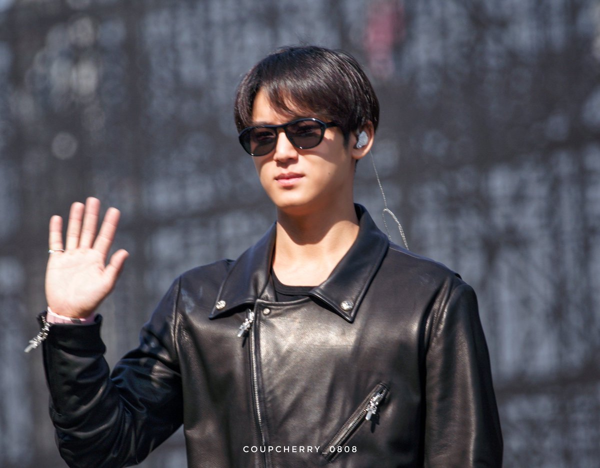 쵯체리 tweet media