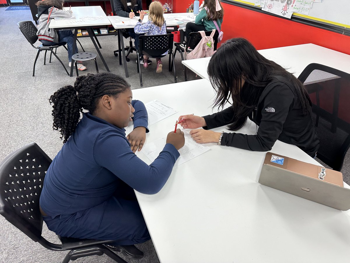 MathnasiumSVP's tweet image. Math goes beyond the classroom 💡 At Mathnasium of Severna Park, students build problem-solving skills, strengthen understanding, and gain confidence that supports them in everyday life. mathnasium.com/math-centers/s… #Mathnasium #Math