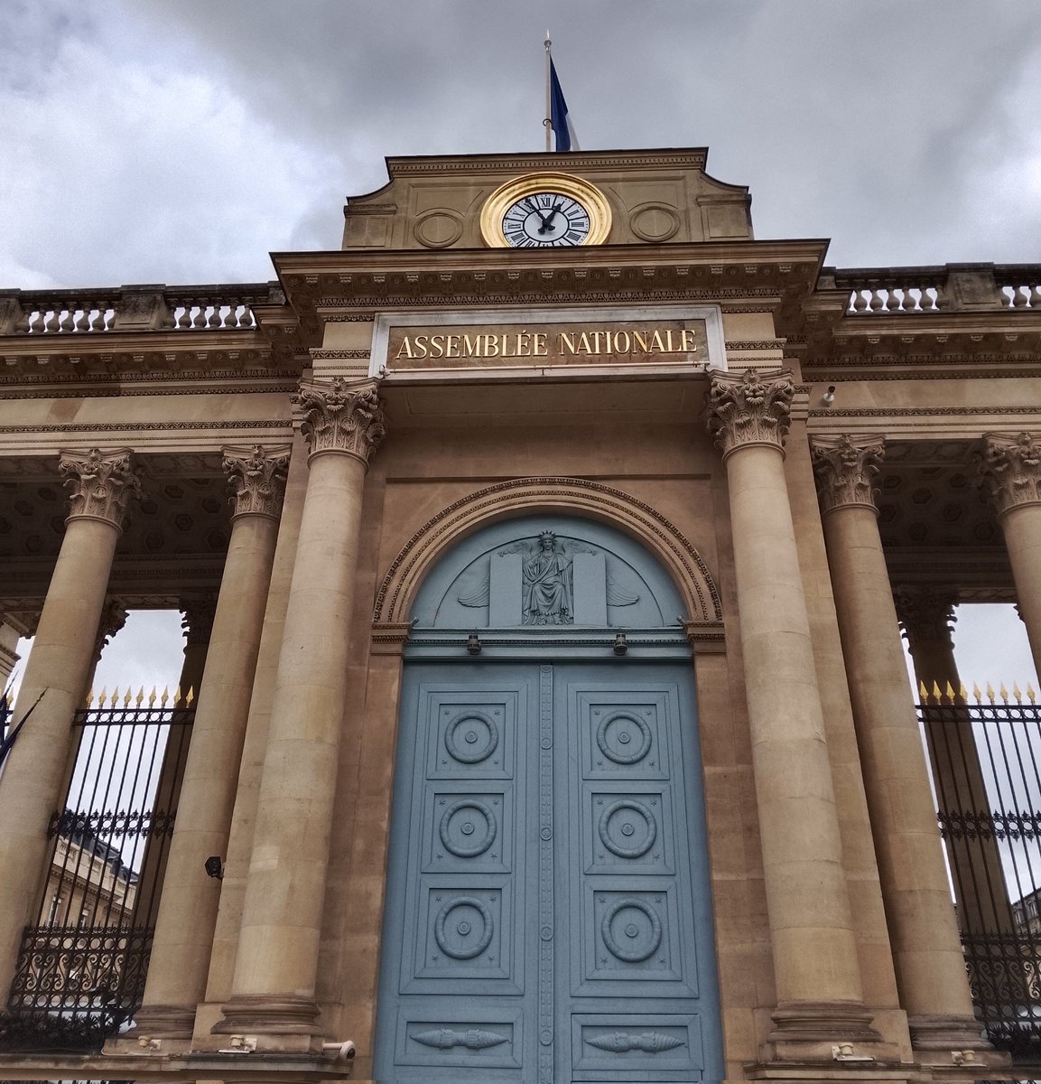 andresmsoto's tweet image. En la Asamblea Nacional de Francia 🇨🇵
#Panel Perspectiva Abolicionista a nivel Internacional, con la participación de la Relatora Especial de la @ONU_es Reem Alsalem @UNSRVAW 
y la directora de @Empoderame_ Claudia Quintero @afro_candombera 
@CAPintl 
@France_Colombia