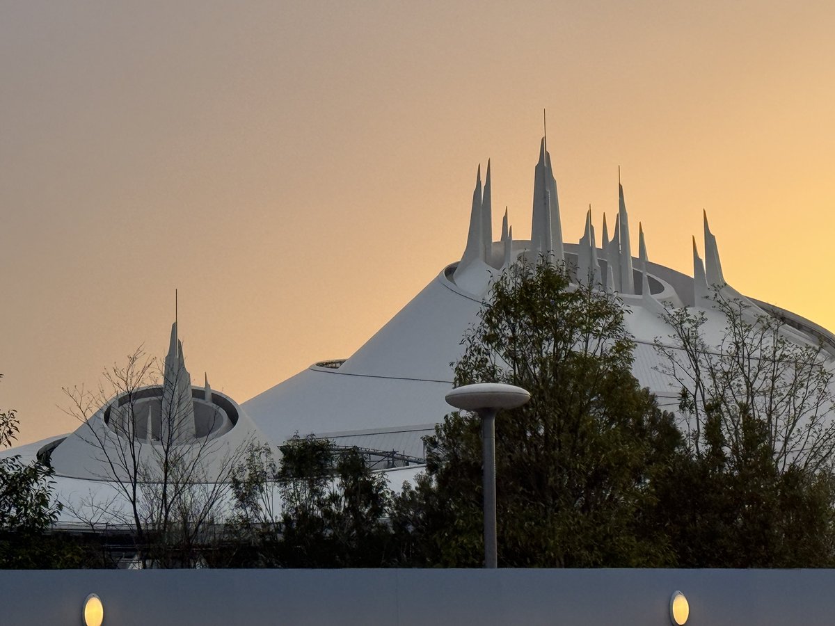 LaughingPlace.com tweet media