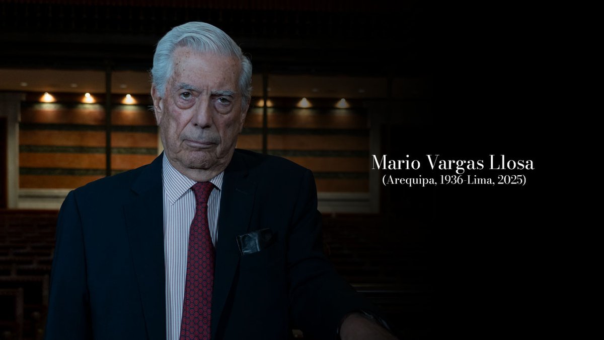 Se cumple un año del fallecimiento del escritor y académico Mario Vargas Llosa. Le recordamos con esta entrevista inédita grabada por la Real Academia Española en su salón de actos en el año 2019: ow.ly/iTUM50YI9ZX.