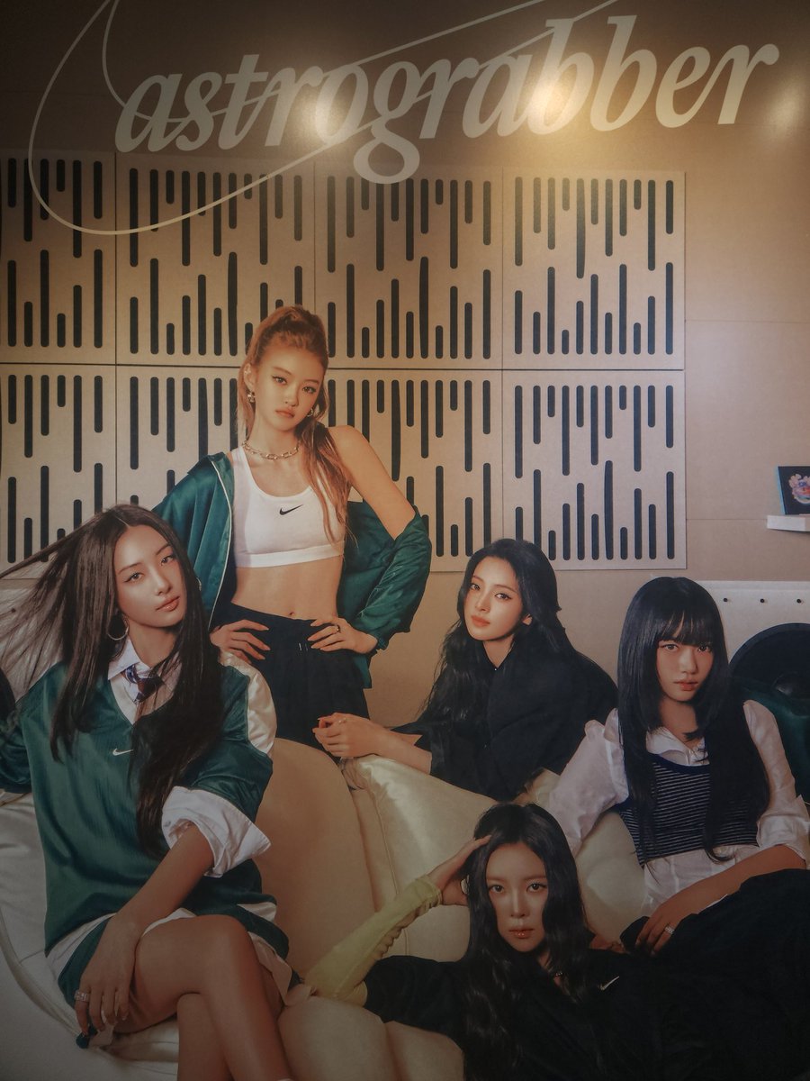 sooin pics tweet media