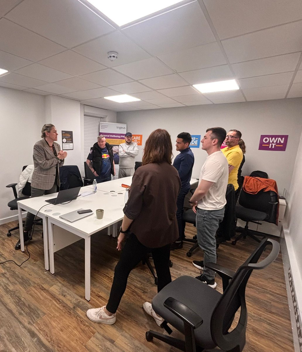 RRR_LUF's tweet image. Speaker Boot Camp 🎤✨

Speaker Boot Camp at Ingeus in Leeds...what a brilliant group! A fantastic session full of confidence building, shared experiences, and support.

#RedRoseRecovery #Community #Confidence #Wellbeing