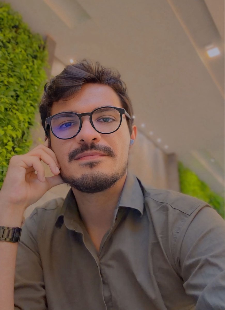 playlucax's tweet photo. Sempre em construção 🚧 
Um eterno aprendiz da vida 🌱 https://t.co/jpbYQoZEy1