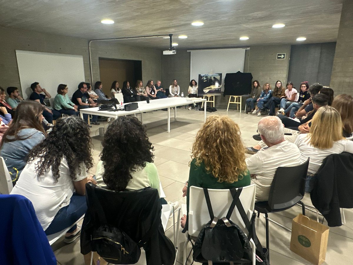 Comunidades de Aprendizaje tweet media