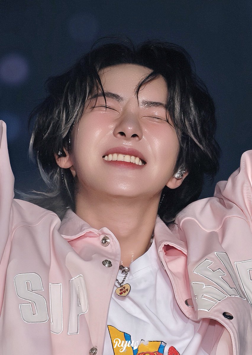 𝕽𝖞𝖚 ✶꙳ tweet media