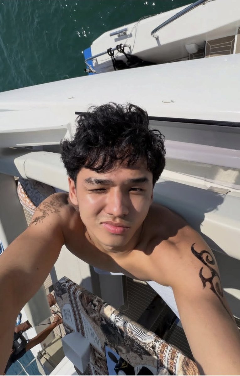 ganeke_s tweet media