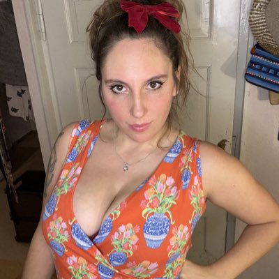 alicebartley21's tweet photo. #NewProfilePic https://t.co/4jMrUlUDMa