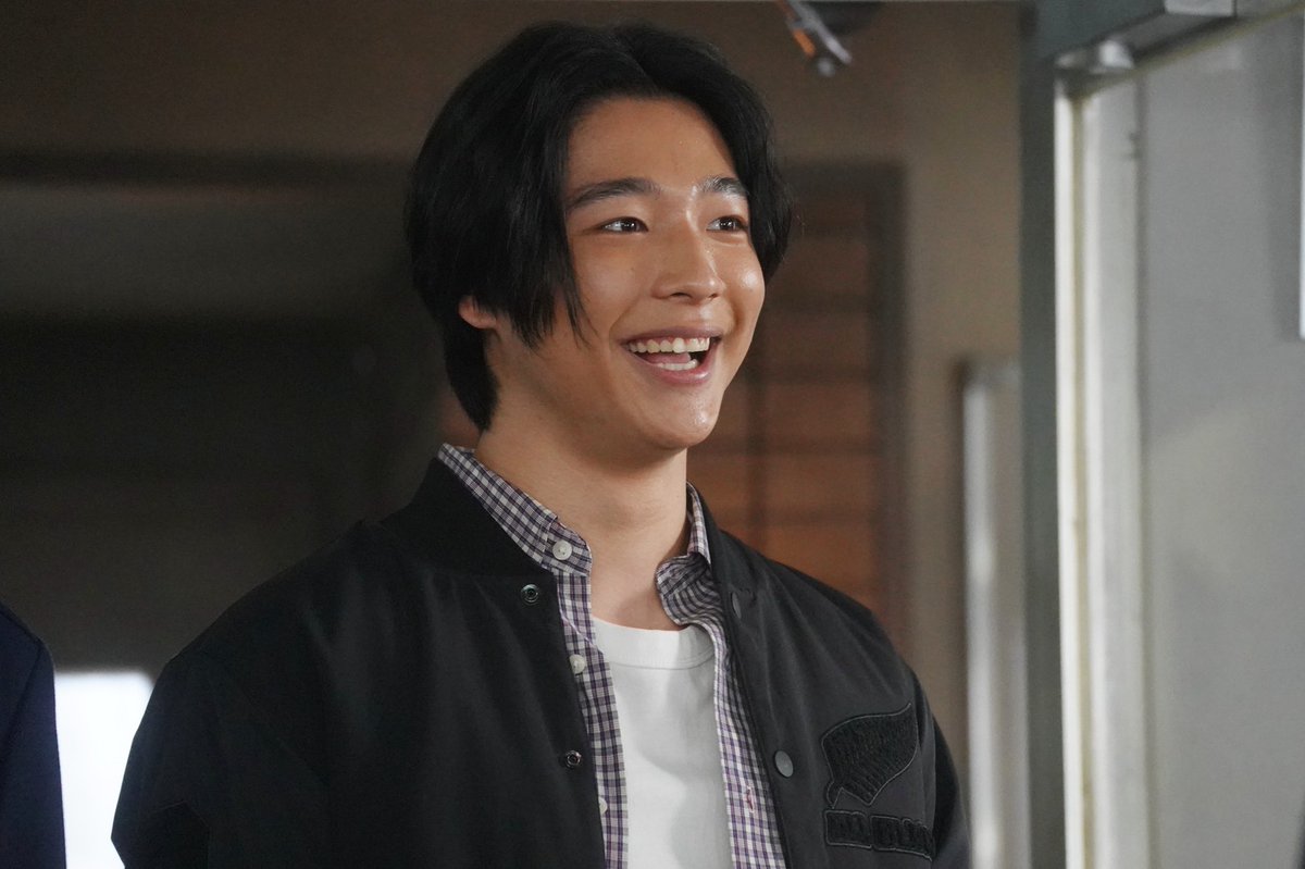 bhnx_official's tweet photo. 📢 【└BHNX┘ LUKE 俳優デビュー決定！】

本日4月14日(火)21時スタートのフジテレビ系火9ドラマ『夫婦別姓刑事』にて、LUKEが待望の俳優デビューを果たします💪
LUKEが演じるのは、舞台となる沼袋署に配属された謎多き研修生ドナルド。
陽気でエネルギッシュなキャラクターで物語に新しい風を吹き込みます！

記念すべきLUKEの初挑戦、ぜひリアルタイムでチェックしてください！

📺 放送情報
フジテレビ系 火9ドラマ『夫婦別姓刑事』
初回放送：4月14日（火）21:00〜21:54
番組HP：https://t.co/6EEn9z9lUa

💬 LUKEからのコメント
「ドナルドという役柄に真摯に向き合い、全力を尽くして演じてまいります。現場の楽しさと温かさが、皆様にも届き、たくさんの笑顔をお届けできたら幸いです！」

#BHNX #ビーハンクス #LUKE #夫婦別姓刑事 #フジテレビ #火9 #俳優デビュー #佐藤二朗 #橋本愛