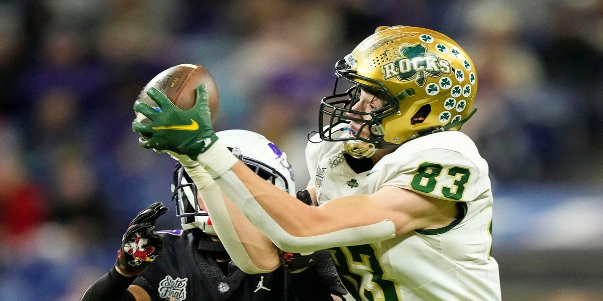 Hawkeyes Wire tweet media