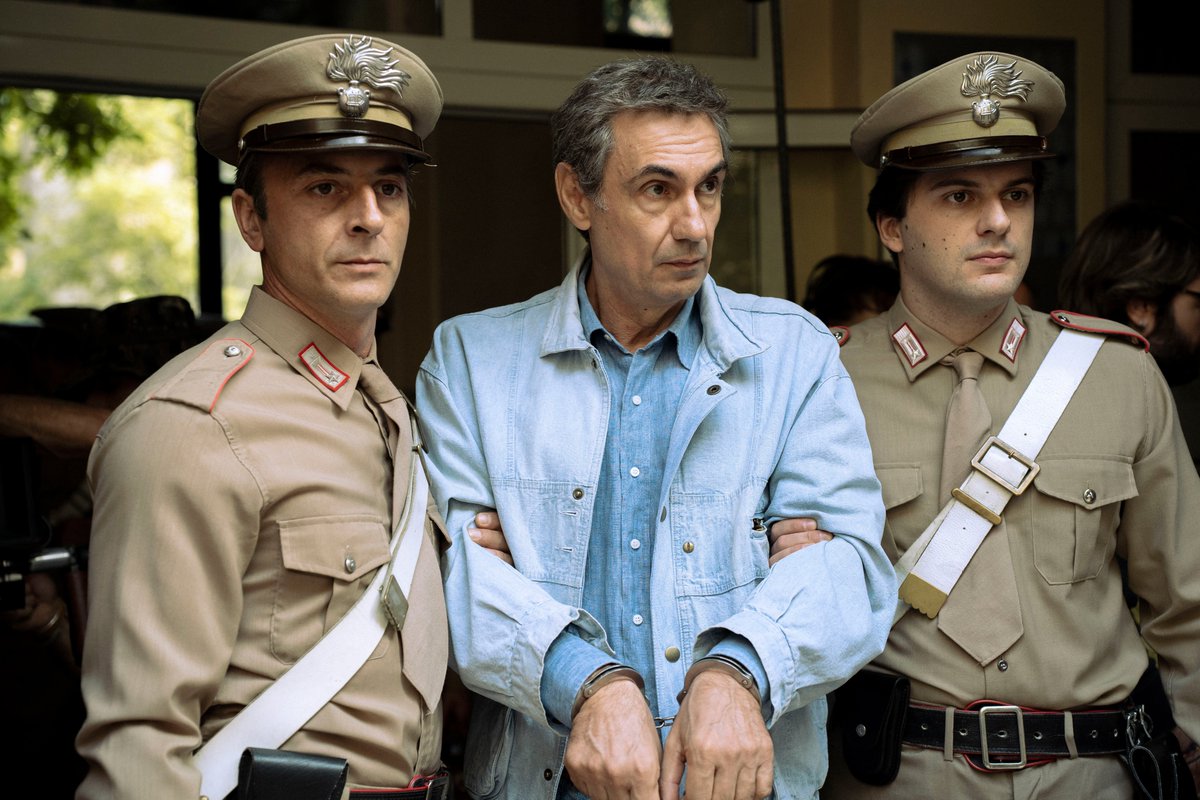 DQDAILY's tweet image. 📺 In #Portobello, star #FabrizioGifuni and director #MarcoBellocchio chose to dramatise the true story of an Italian TV host at the centre of a miscarriage of justice. They tell DQ about working together and how Gifuni transformed for the role.

👉 Link in the comments...