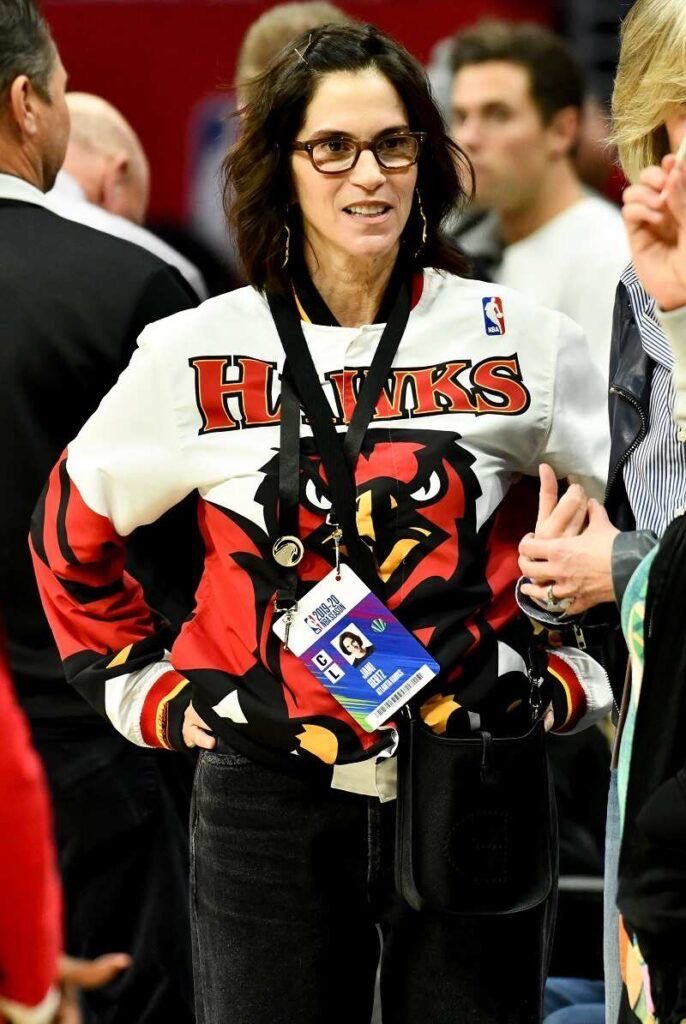 Jami Gertz tweet media