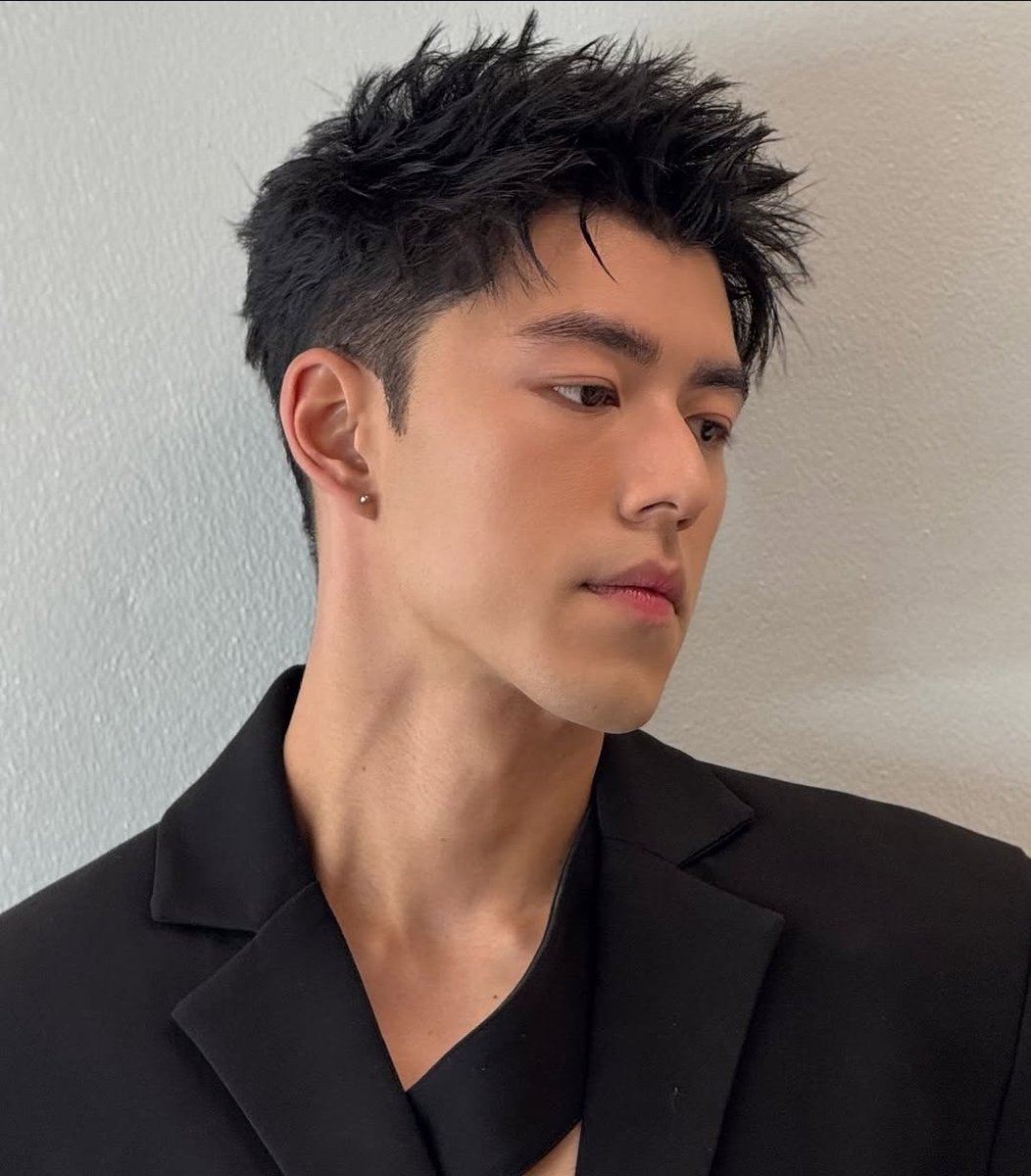 พลจัตวาภัทร ณ หงสา ft.39 tweet media