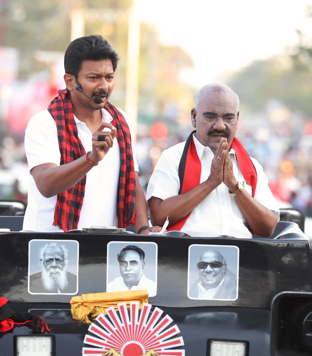 dmk_youthwing's tweet photo. தி.மு.கழக கூட்டணியின் செஞ்சி தொகுதி வெற்றி வேட்பாளர் @GingeeMasthan அவர்களை ஆதரித்து, கழக இளைஞர் அணிச் செயலாளர் @Udhaystalin அவர்கள் பரப்புரை!

#VoteForDMK #DMK4TN #ஸ்டாலின்_தொடரட்டும் https://t.co/fao1we7g2q