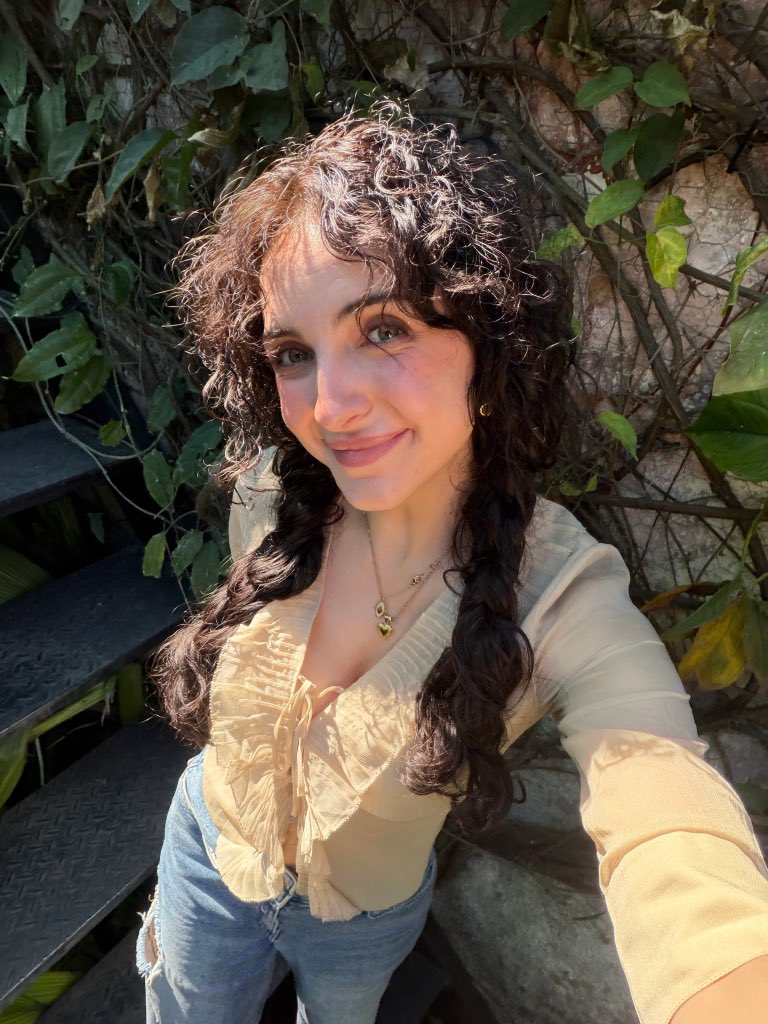 Princess Aurora tweet media