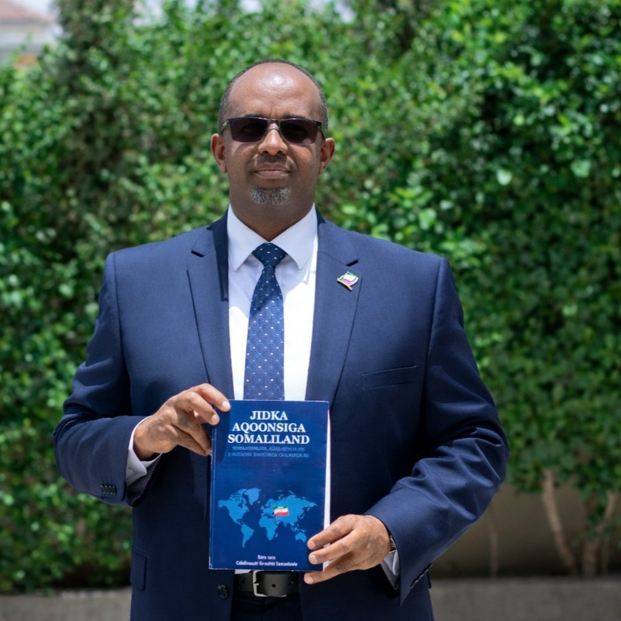 This publication by Abdinasir Ismail Sacadaale provides an authoritative view on Somaliland’s quest for recognition. It combines key insights, history, and strategy, essential for understanding our cause and future.
#SomalilandRecognition