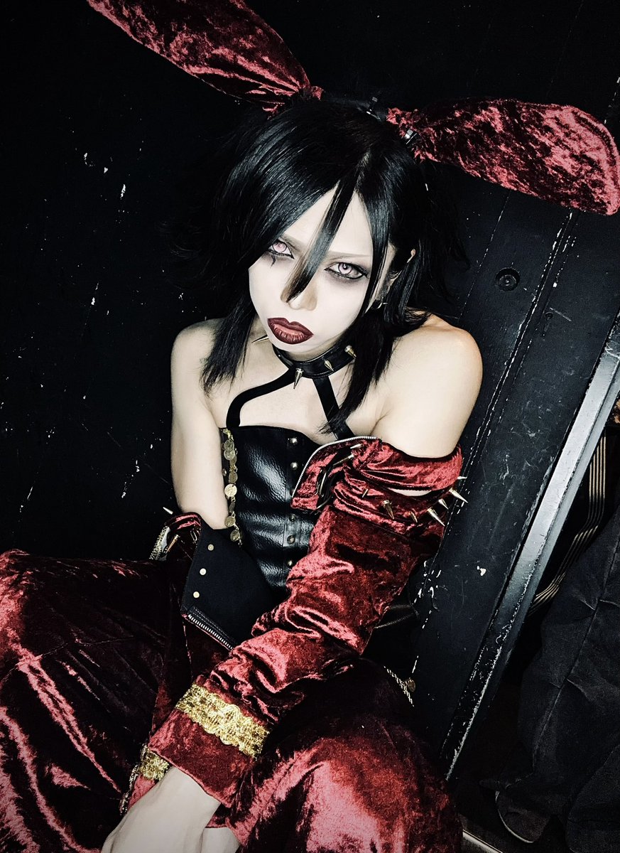 ジグソウ ブキミ tweet media