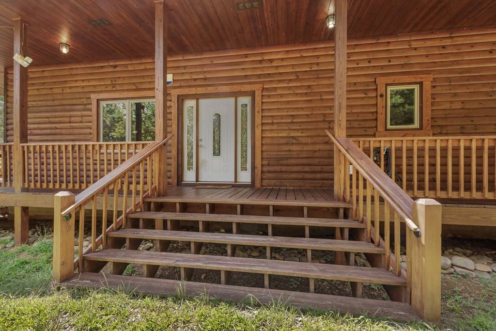 Explorer tweet media