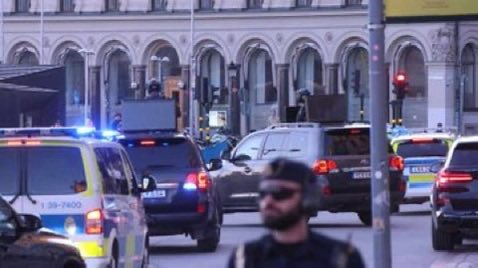 Savakzadeh tweet media