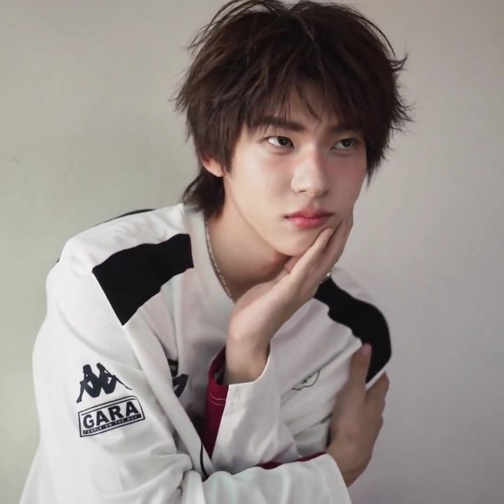 avi with you 🐋 tweet media