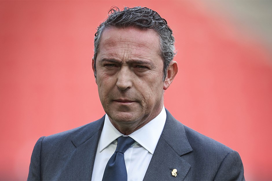 "İMZA TÖRENİ BİLGİLENDİRME
OTOKOÇ İLE RESMİ İMZALAR ATILIYOR
Futbol A Takımımızın yurt içi müsabakalarda forma göğüs sponsoru olan Otokoç ile yenilenen iş birliği anlaşmasının imza töreni, 15 Nisan Çarşamba günü Chobani Stadyumu Fenerbahçe Şükrü Saracoğlu Spor Kompleksi 1907