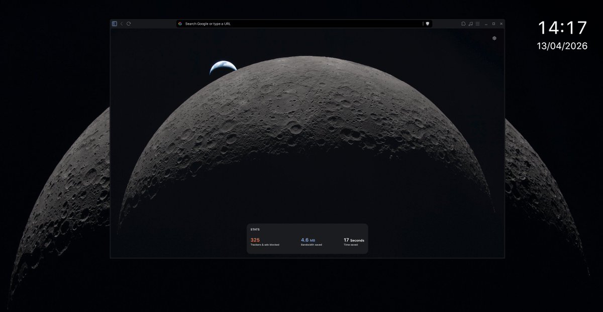 laurence tweet media