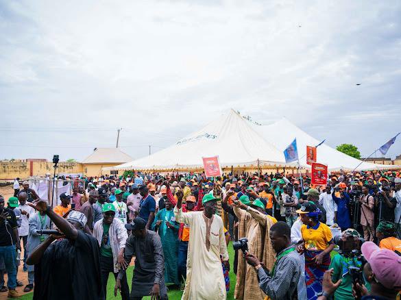 3suforkwara's tweet photo. Throwback to the moment Senator Sadiq Suleiman Umar officially declared his intention to run for Governor of Kwara State.

The turnout, the energy was a clear sign that the movement for inclusive progress is gaining strength.

#3SUforKwara #KwaraDecides #3SUMandate https://t.co/MGoVXOWsc6