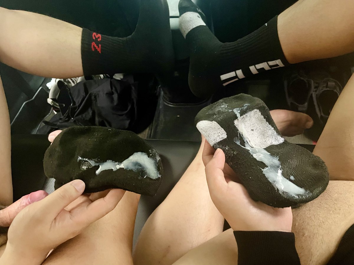 Topsuitmaster tweet media