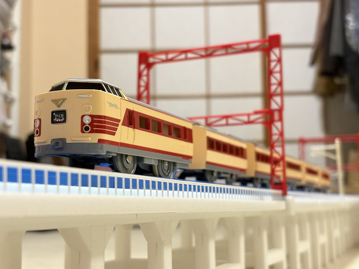 青ガマ tweet media